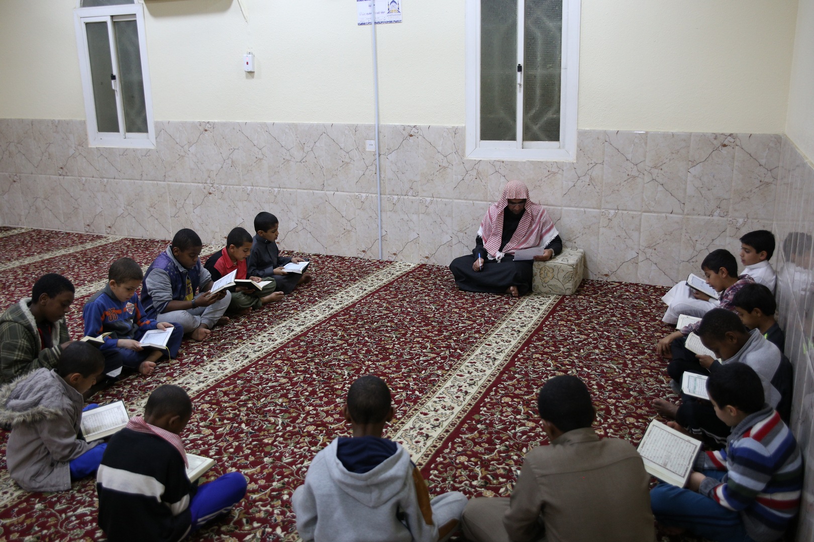 تغطية لحلقتي ثمراء بنت مفرود وابن باز بمسجد ابن لدنه